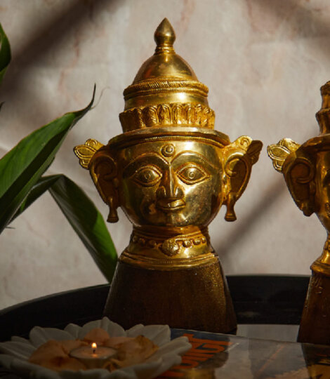 Brass Gauri Goddess Murti Idol Head Statue Figurine with Wood Base India Traditional Home Decor