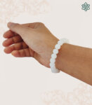 Plain Beads White Bracelet